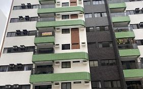 Apartamento dois quartos ponta verde próximo à orla de Maceió